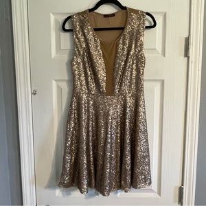 Gold sequin dress - Taylor Swift fearless era